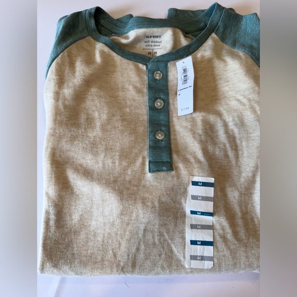 Old Navy Soft-Washed Color-Blocked Henley Shirt Size M Long Sleeve NWT neutral - Picture 10 of 14